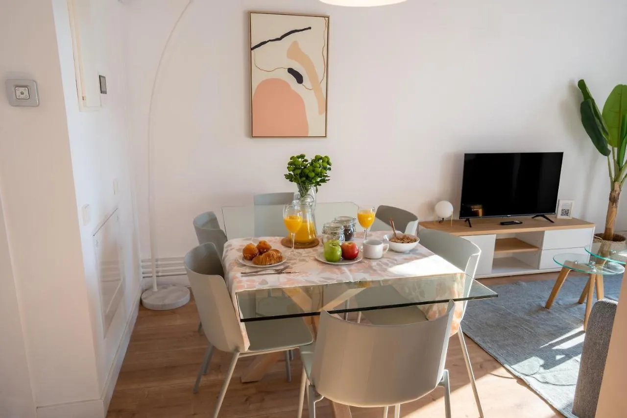 Feelathome Stadium Apartments L'Hospitalet de Llobregat