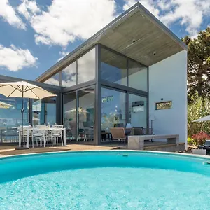 https://villa-hahn.in-canary-islands.com